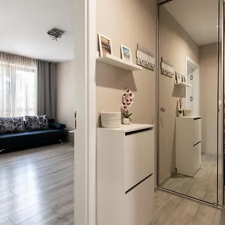 Cozy Flats Nearby Center Free Park Area Daire