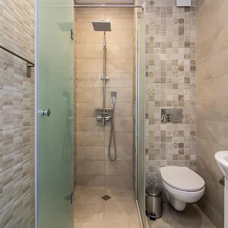 Daire Cozy Flats Nearby Center Free Park Area
