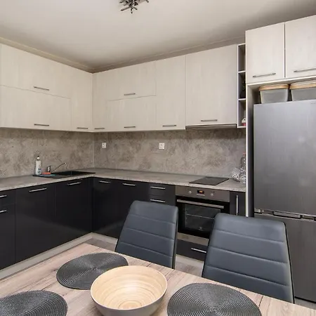 アパート Cozy Flats Nearby Center Free Park Area ヴァルナ